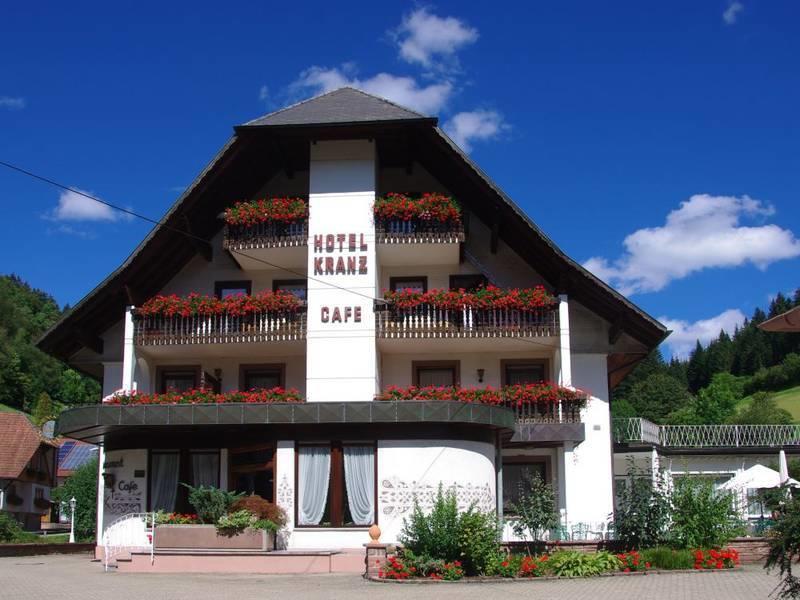 Zum Kranz Garni Hotel Bad Rippoldsau Zewnętrze zdjęcie