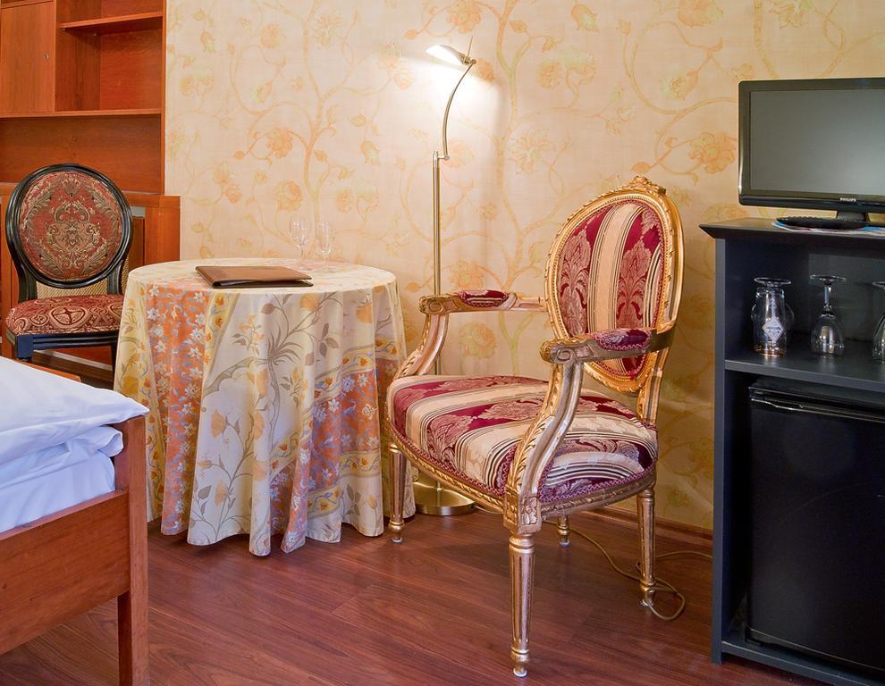 Zum Kranz Garni Hotel Bad Rippoldsau Pokój zdjęcie