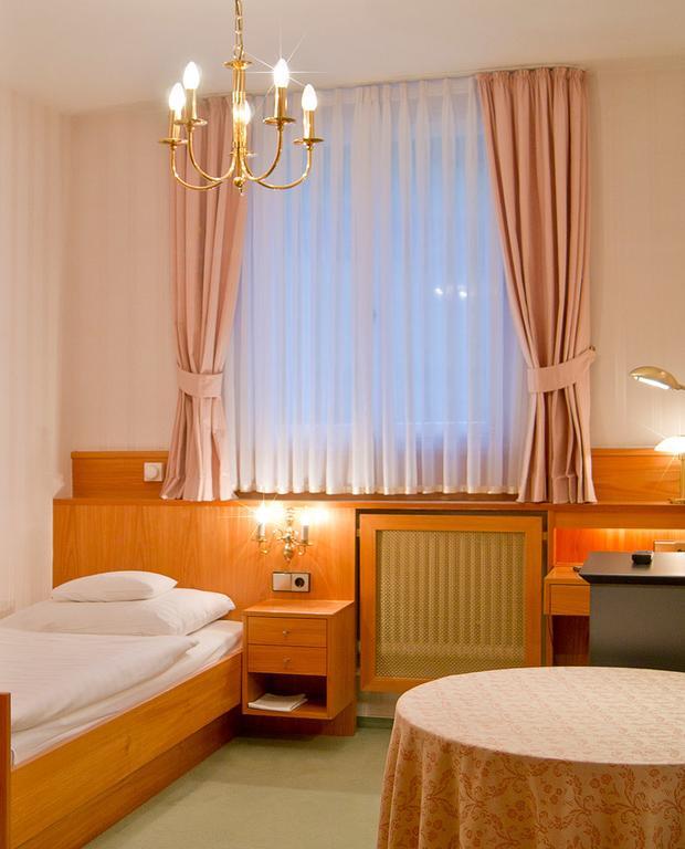 Zum Kranz Garni Hotel Bad Rippoldsau Pokój zdjęcie